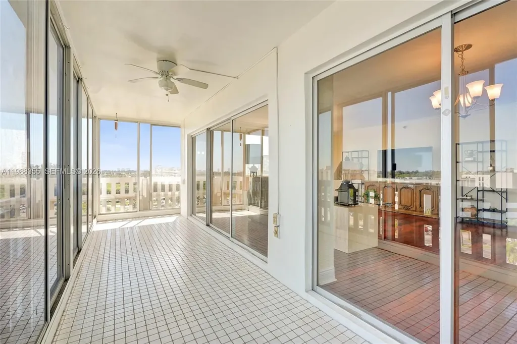 4001 Hillcrest Drive Hollywood FL 33021