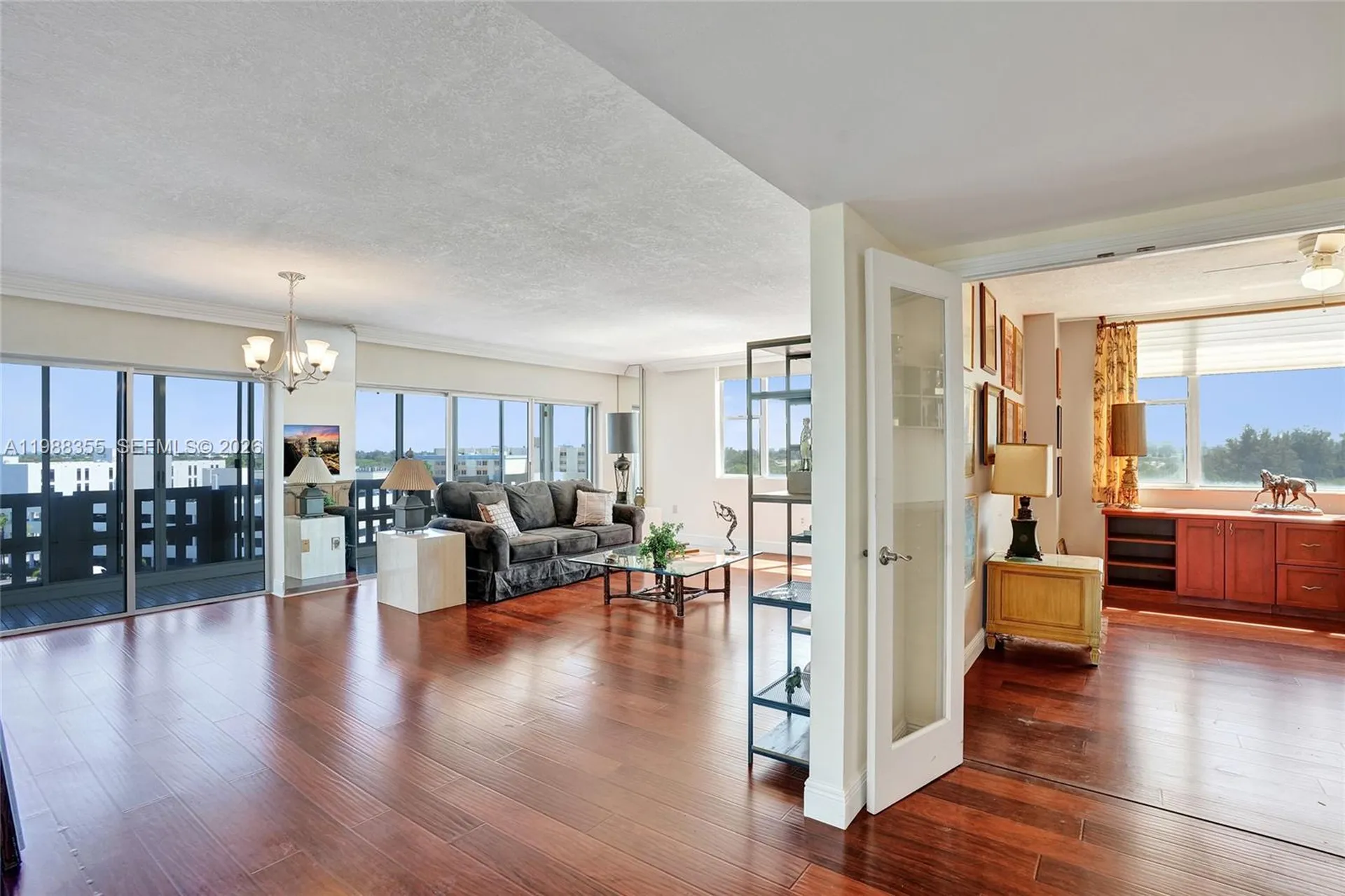 4001 Hillcrest Drive Hollywood FL 33021