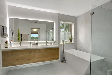 1653 Winterberry Lane Weston FL 33327