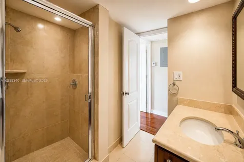 5600 Collins Avenue Miami Beach FL 33140
