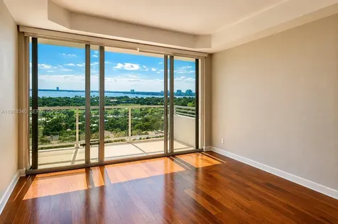 5600 Collins Avenue Miami Beach FL 33140