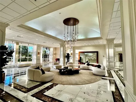 5600 Collins Avenue Miami Beach FL 33140