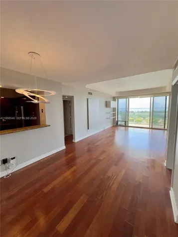 5600 Collins Avenue Miami Beach FL 33140