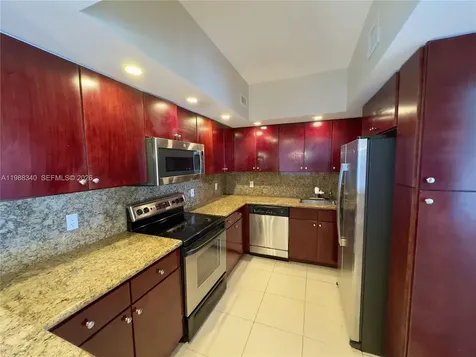 5600 Collins Avenue Miami Beach FL 33140