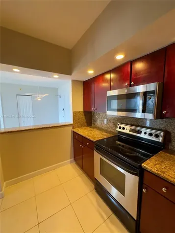 5600 Collins Avenue Miami Beach FL 33140