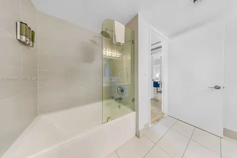 2600 E Hallandale Beach Boulevard Hallandale Beach FL 33009