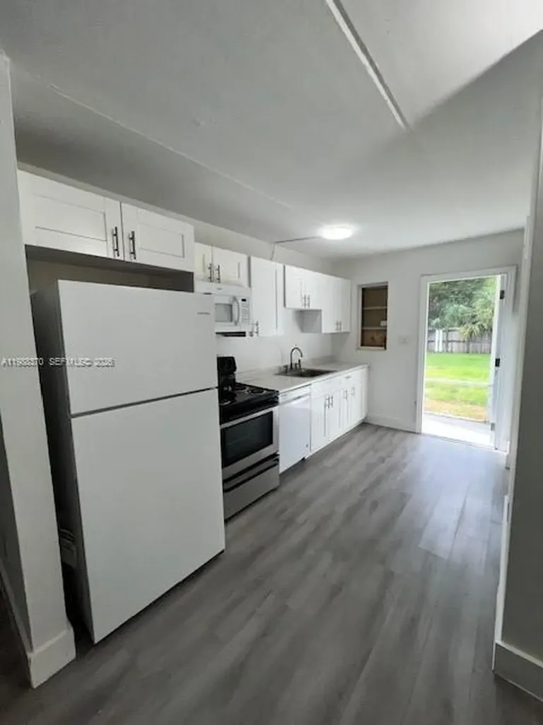 1220 NW 3rd Court Fort Lauderdale FL 33311