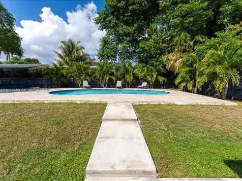 3345 SW 109th Court Miami FL 33165