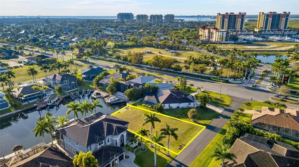 5423 SW 17th Avenue Cape Coral FL 33914