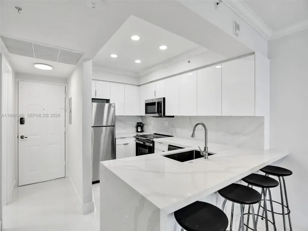 2501 S Ocean Drive Hollywood FL 33019