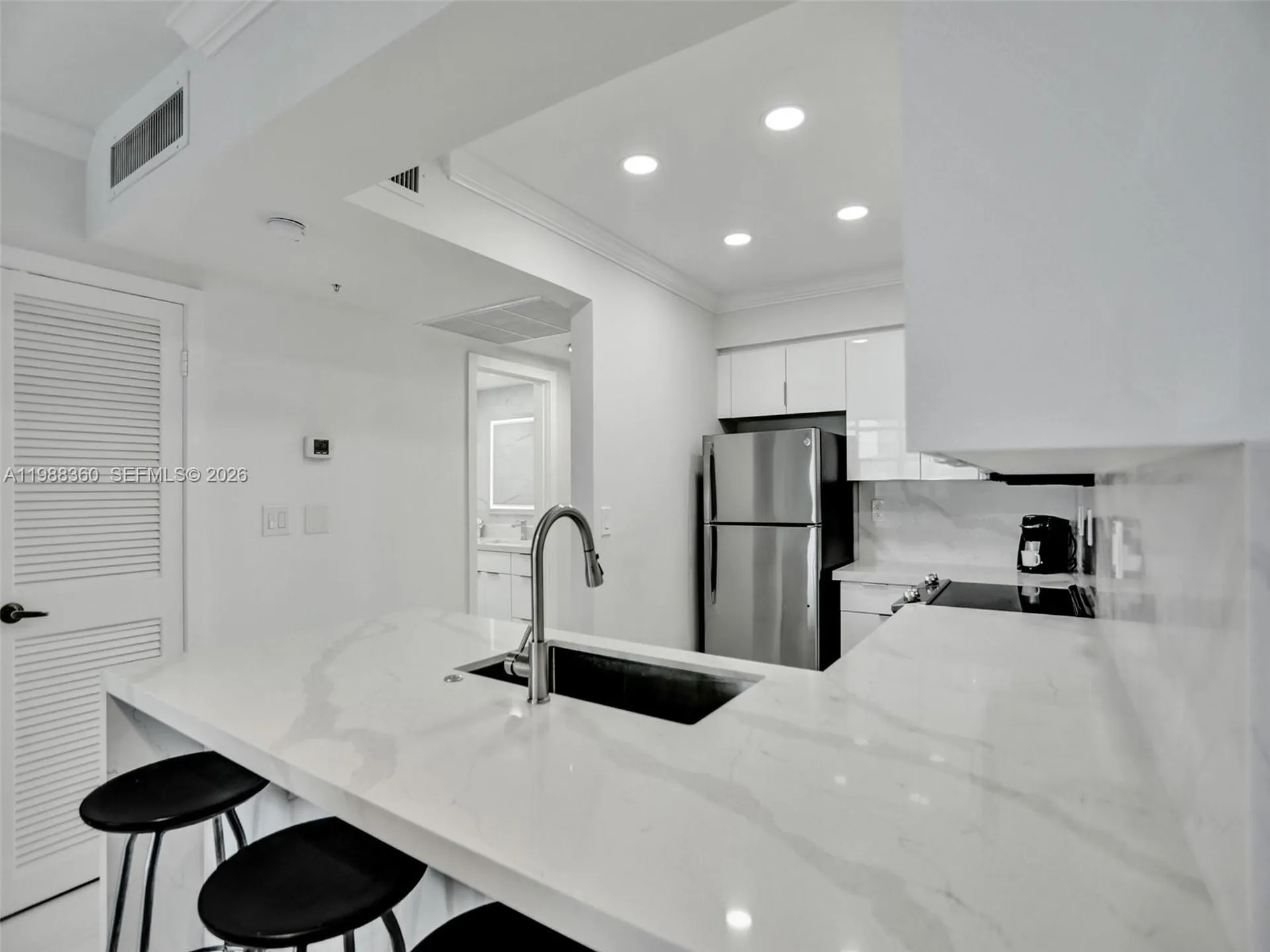 2501 S Ocean Drive Hollywood FL 33019