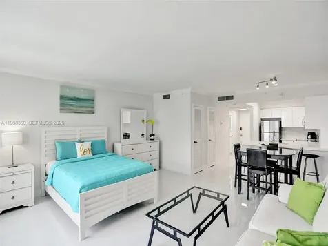 2501 S Ocean Drive Hollywood FL 33019