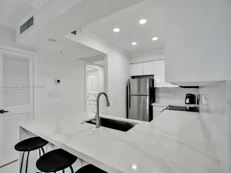2501 S Ocean Drive Hollywood FL 33019