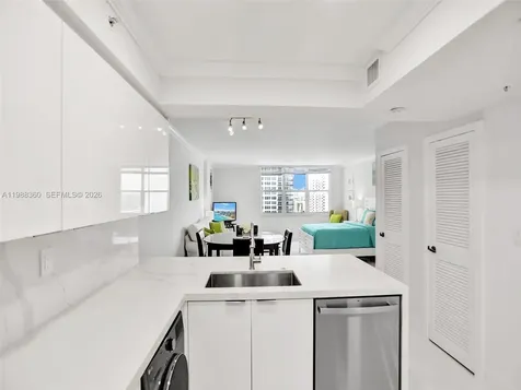 2501 S Ocean Drive Hollywood FL 33019