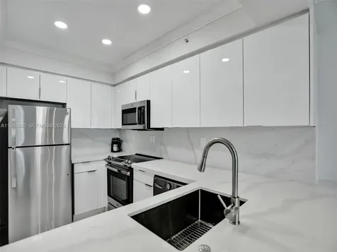 2501 S Ocean Drive Hollywood FL 33019