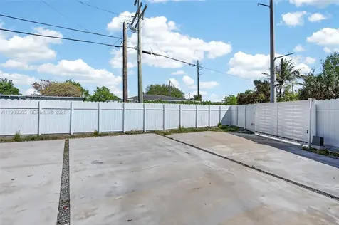 2001 Rutland Street Opa-Locka FL 33054