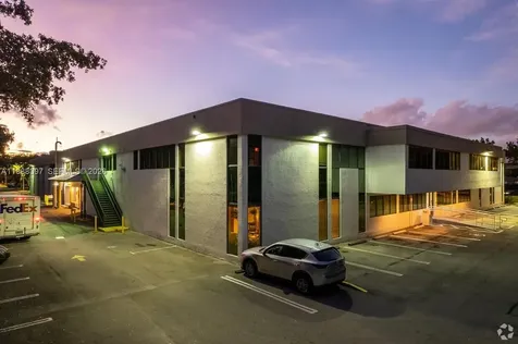2000 S Dixie Highway Miami FL 33133