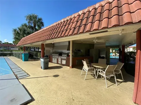 671 S Hollybrook Drive Pembroke Pines FL 33025