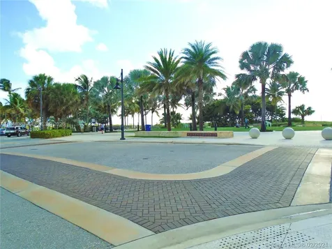 400 N Riverside Drive Pompano Beach FL 33062