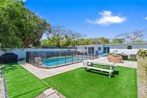 1110 NE 130th Street North Miami FL 33161