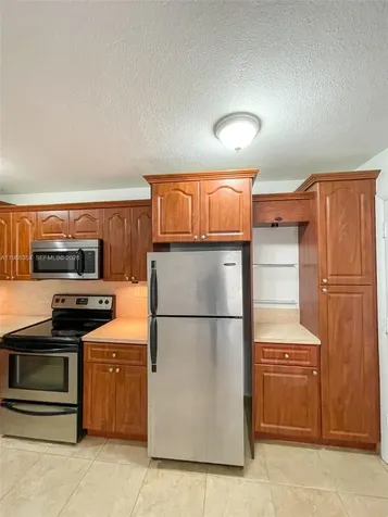4450 SW 67th Avenue Miami FL 33155