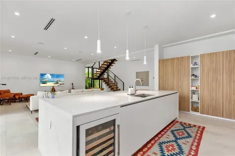 2225 SW 18th Avenue Miami FL 33145