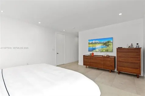 2225 SW 18th Avenue Miami FL 33145