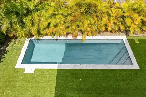 2225 SW 18th Avenue Miami FL 33145
