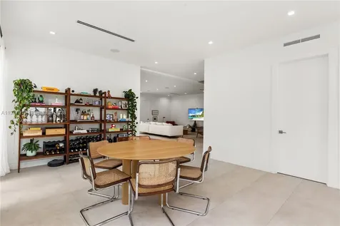2225 SW 18th Avenue Miami FL 33145