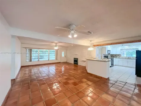 192 SW 62nd Terrace Plantation FL 33317
