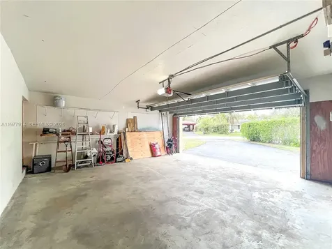 192 SW 62nd Terrace Plantation FL 33317