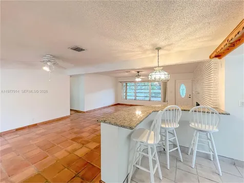 192 SW 62nd Terrace Plantation FL 33317
