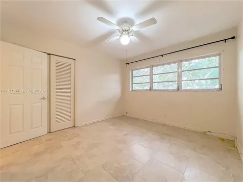 192 SW 62nd Terrace Plantation FL 33317