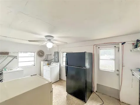 192 SW 62nd Terrace Plantation FL 33317