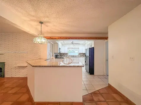192 SW 62nd Terrace Plantation FL 33317