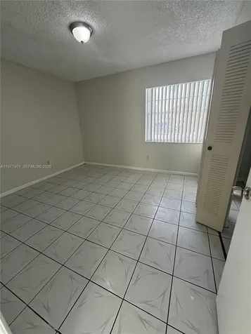 2566 W 73rd Place Hialeah FL 33016