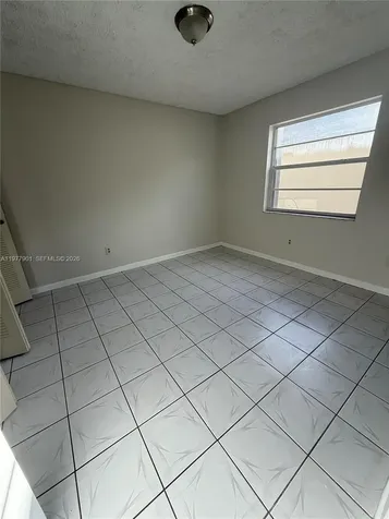 2566 W 73rd Place Hialeah FL 33016