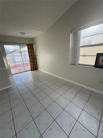 2566 W 73rd Place Hialeah FL 33016