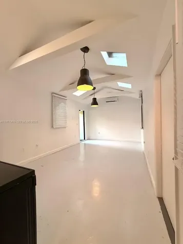 118 NW 24th Street Miami FL 33127