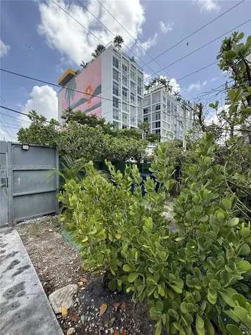 118 NW 24th Street Miami FL 33127