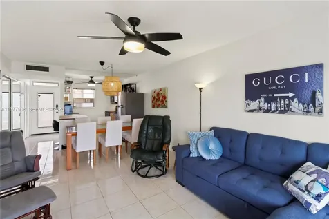2901 NW 46th Avenue Lauderdale Lakes FL 33313