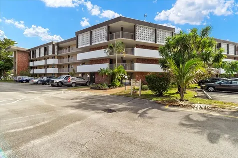 2901 NW 46th Avenue Lauderdale Lakes FL 33313