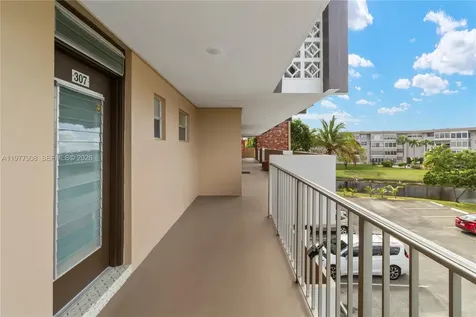 2901 NW 46th Avenue Lauderdale Lakes FL 33313