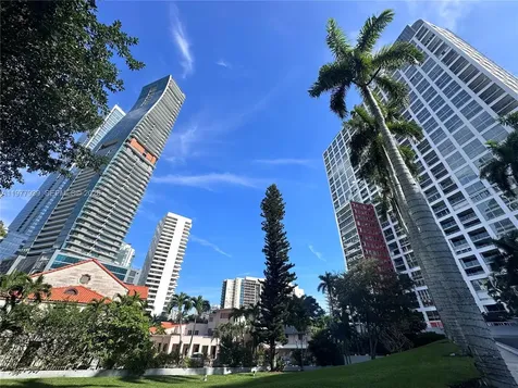 1541 Brickell Avenue Miami FL 33129