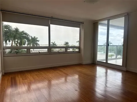 1541 Brickell Avenue Miami FL 33129