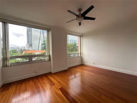 1541 Brickell Avenue Miami FL 33129