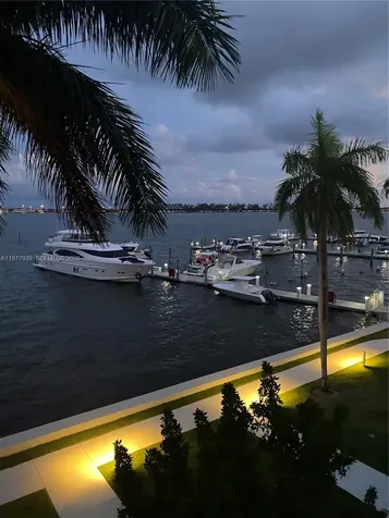 1541 Brickell Avenue Miami FL 33129