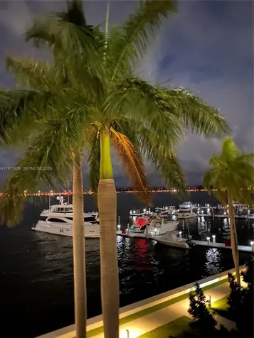 1541 Brickell Avenue Miami FL 33129