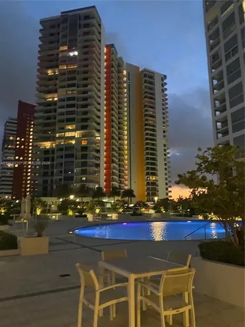 1541 Brickell Avenue Miami FL 33129