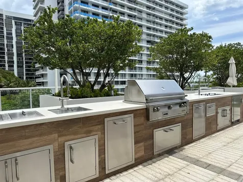 1541 Brickell Avenue Miami FL 33129